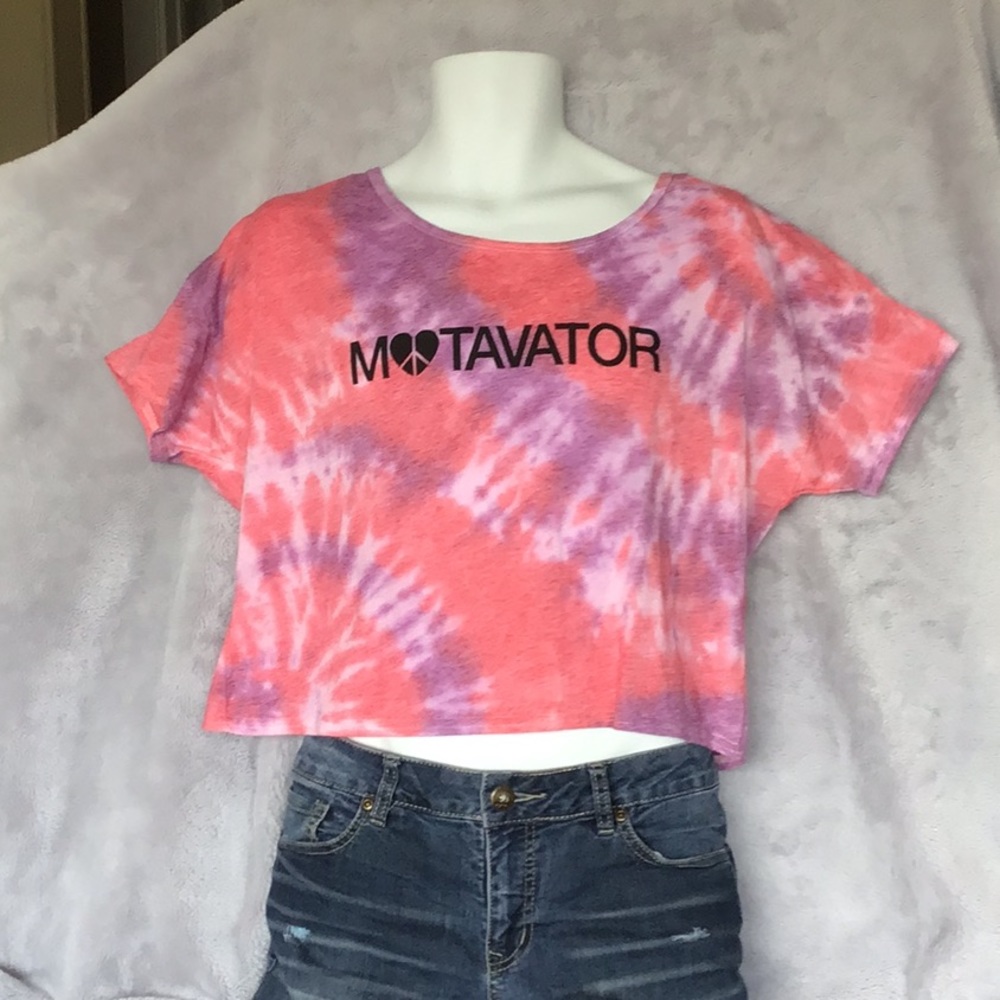 Tie dyed crop top t shirt.